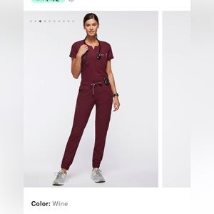 Jaanuu Women’s Wine Jogger Scrub Set